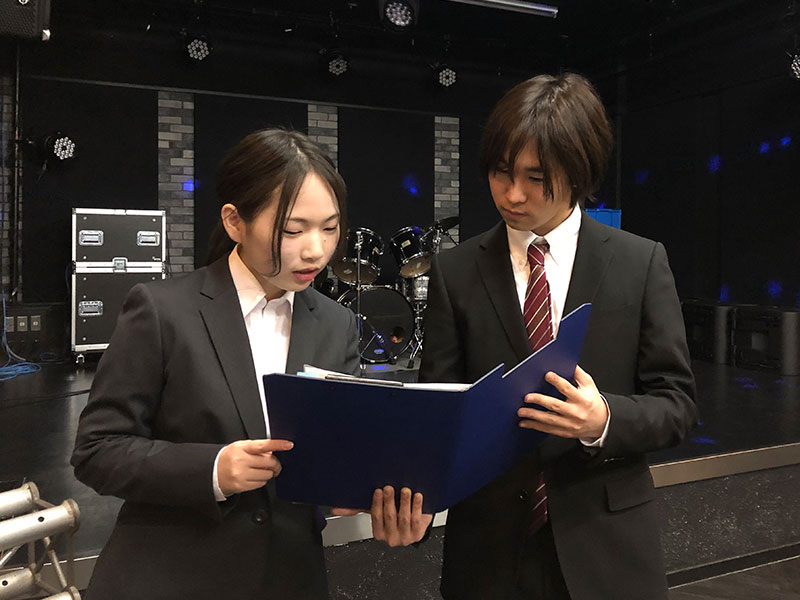 イベントスタッフとして会場を盛り上げよう!