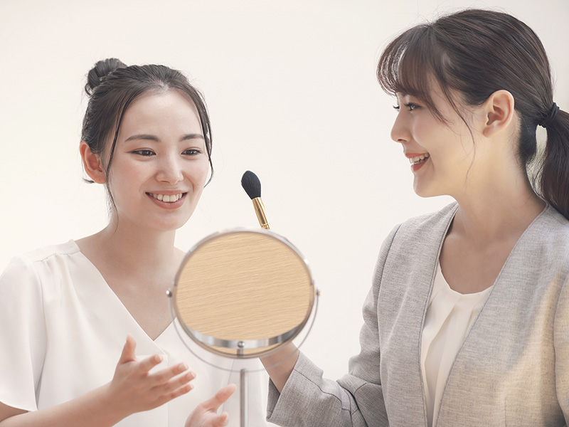 現役美容部員直伝!くずれにくいメイクテクニックを習得しよう!