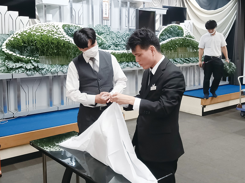 葬祭業界って超安定業界ってほんと?数字から見る葬祭業界の現状とこれから