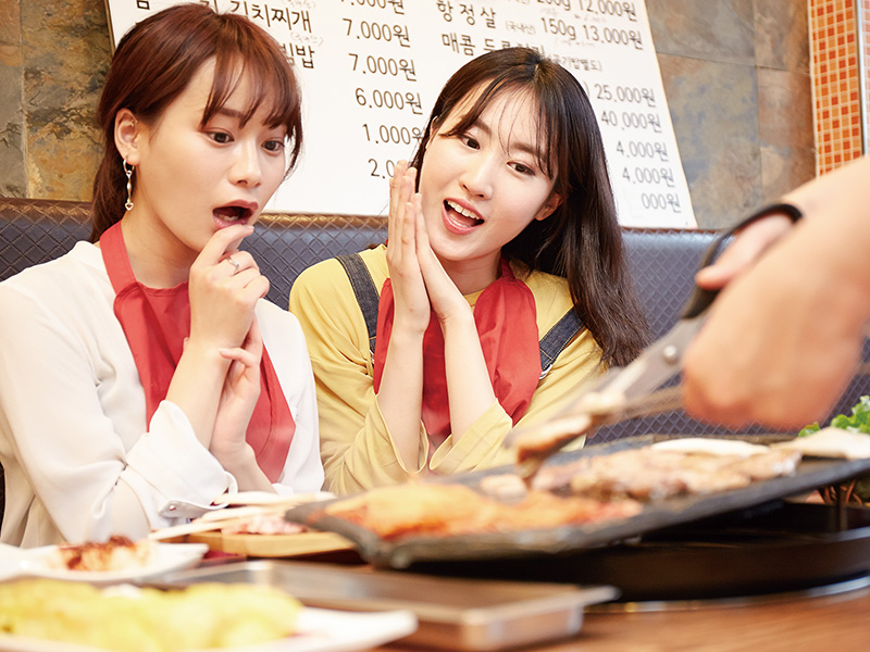 【海外旅行で役立つ韓国語会話】韓国の店で美味しい料理を注文してみよう!