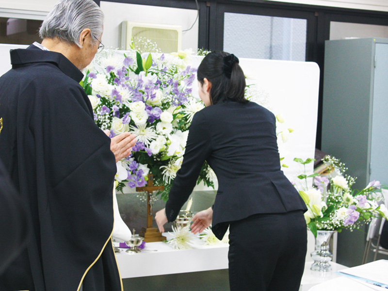 「葬祭」の授業ってどんな勉強してるの?実際の授業を少しだけのぞいてみよう