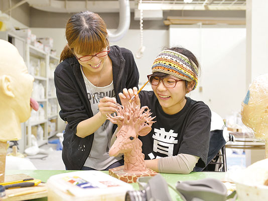 【1000人の体験入学】プロの使う粘土をさわってみよう!