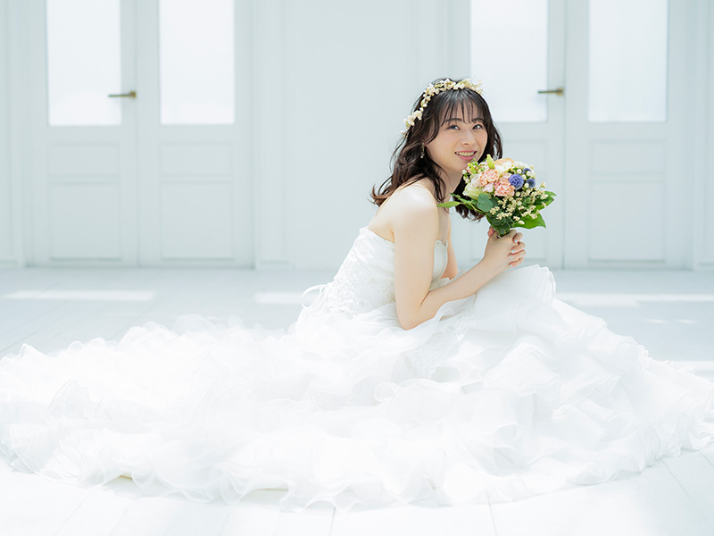 ウェディングシーズン到来!ドレスを着て花嫁気分を味わおう!