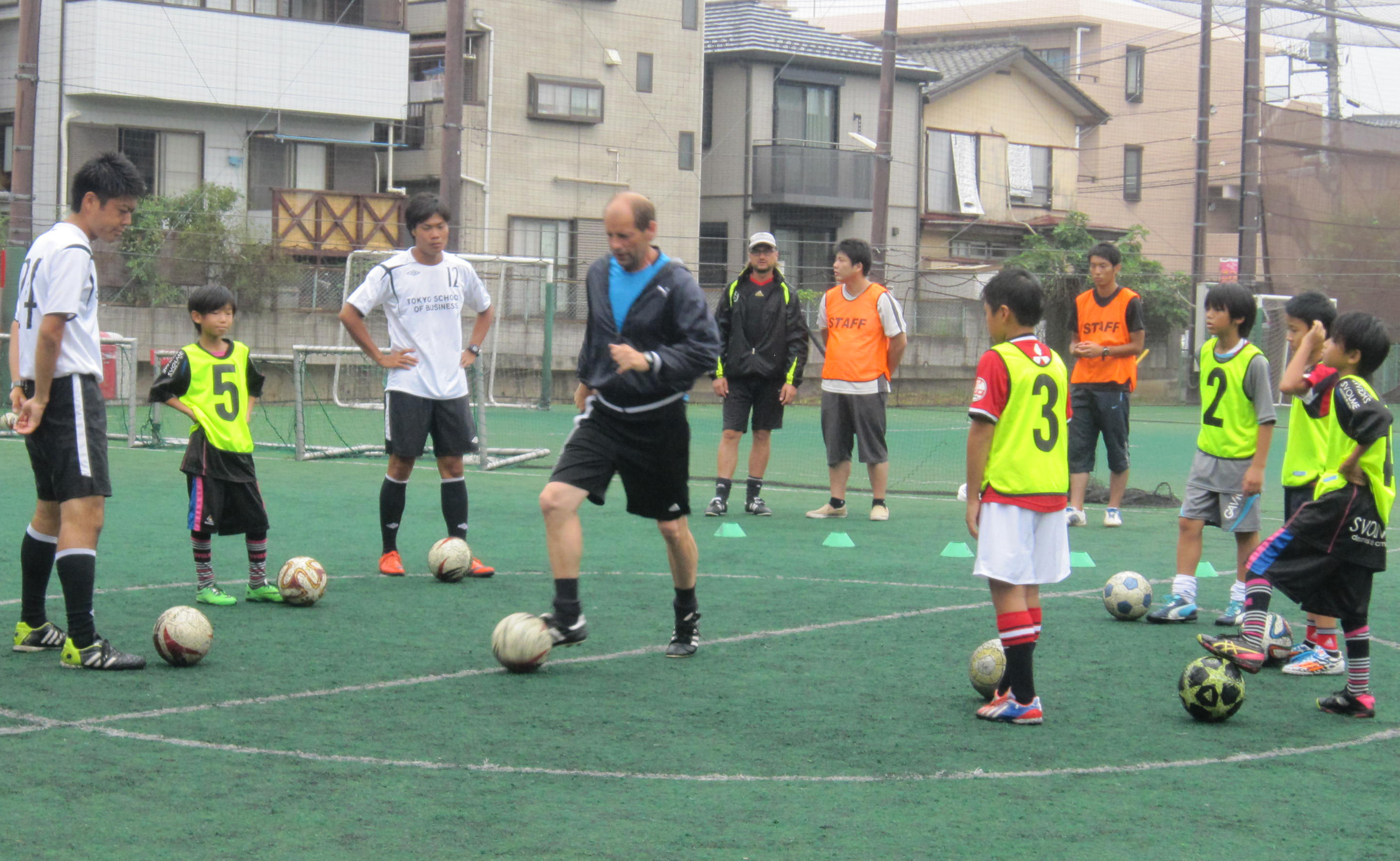 現役サッカーコーチが教える!「サッカービジネス」とは?