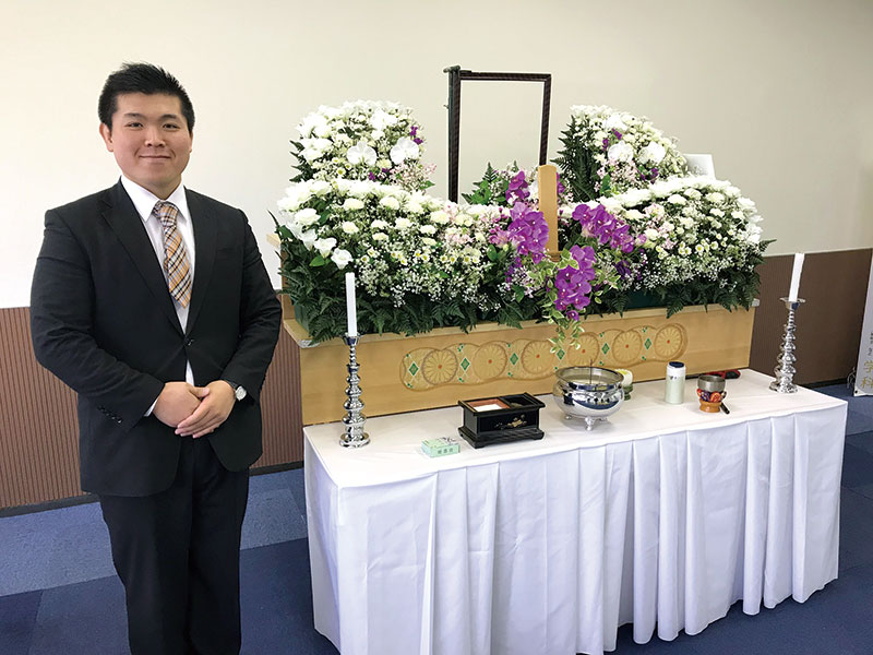 祭壇設営実習 プロから教わる!祭壇作りに挑戦しよう!