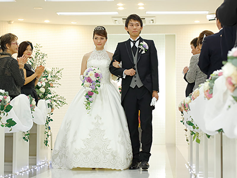 本物を再現!結婚式に参加しよう!