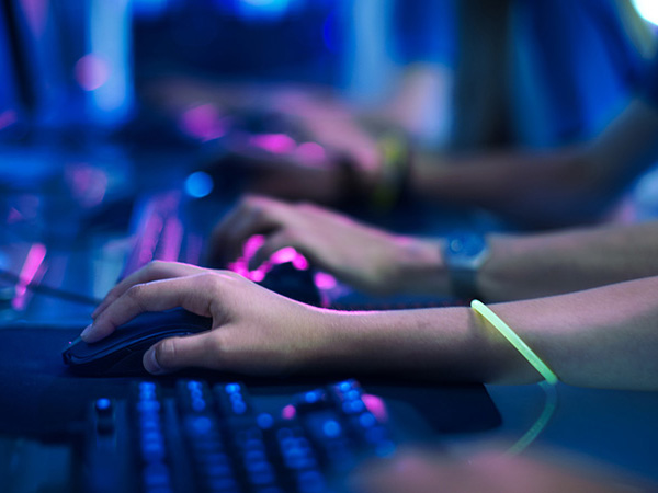 e-Sports体験〜シューティングゲームに挑戦〜